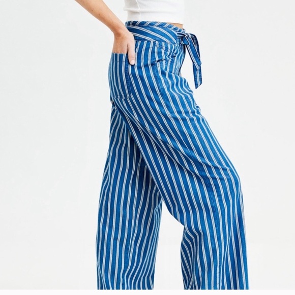 American Eagle High Waist Wide Leg Tie Waist Striped Pants 0 - Picture 2 of 6